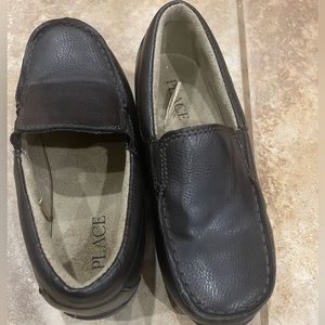 Hardly worn little boy dress shoes!